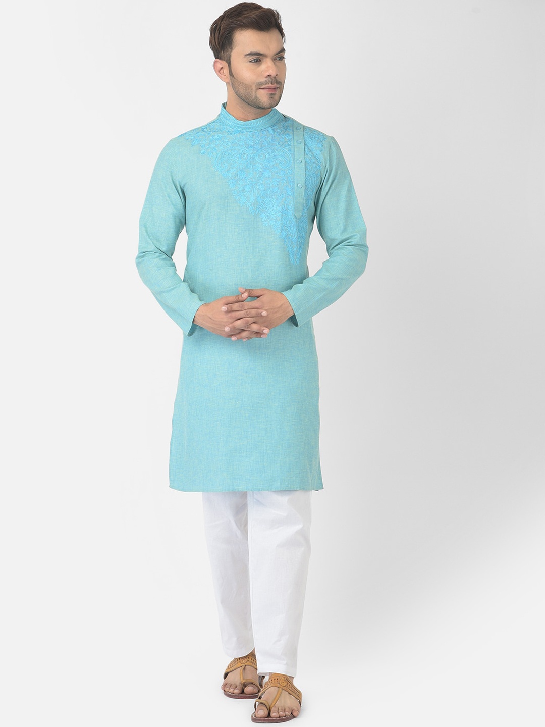 

DEYANN Men Blue Floral Embroidered Pure Cotton Kurta with Pyjamas