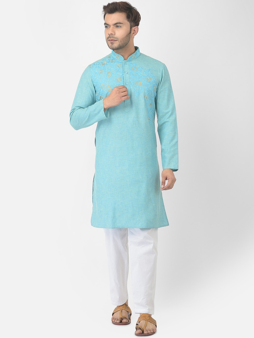 

DEYANN Men Blue Floral Embroidered Pure Cotton Kurta with Pyjamas