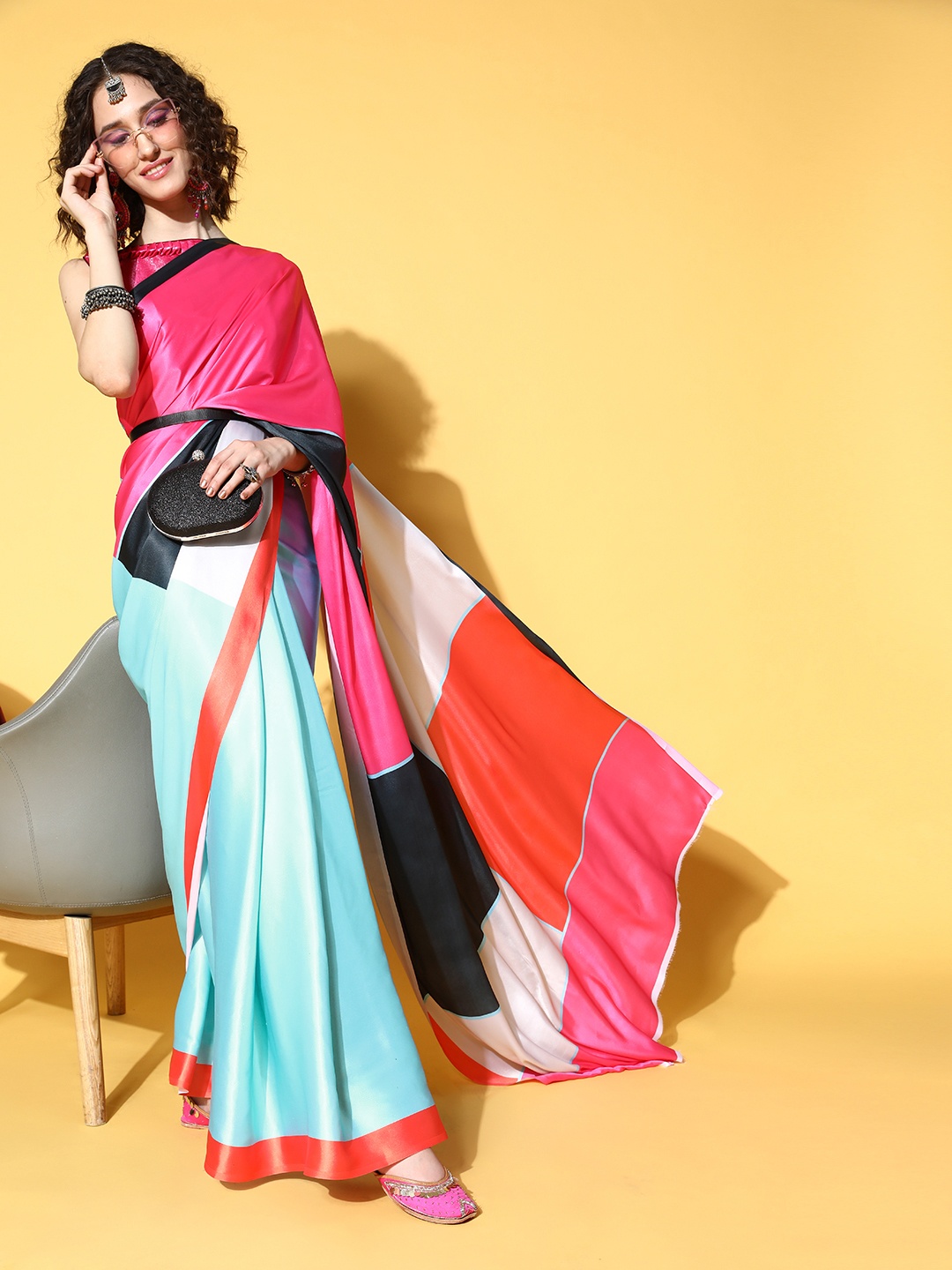

Mitera Colourblocked Satin Saree, Pink