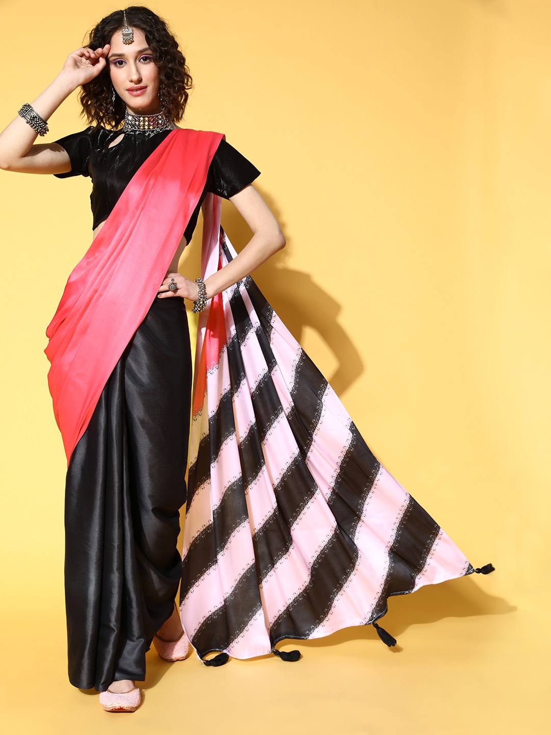 

Mitera Colourblocked Satin Saree, Pink