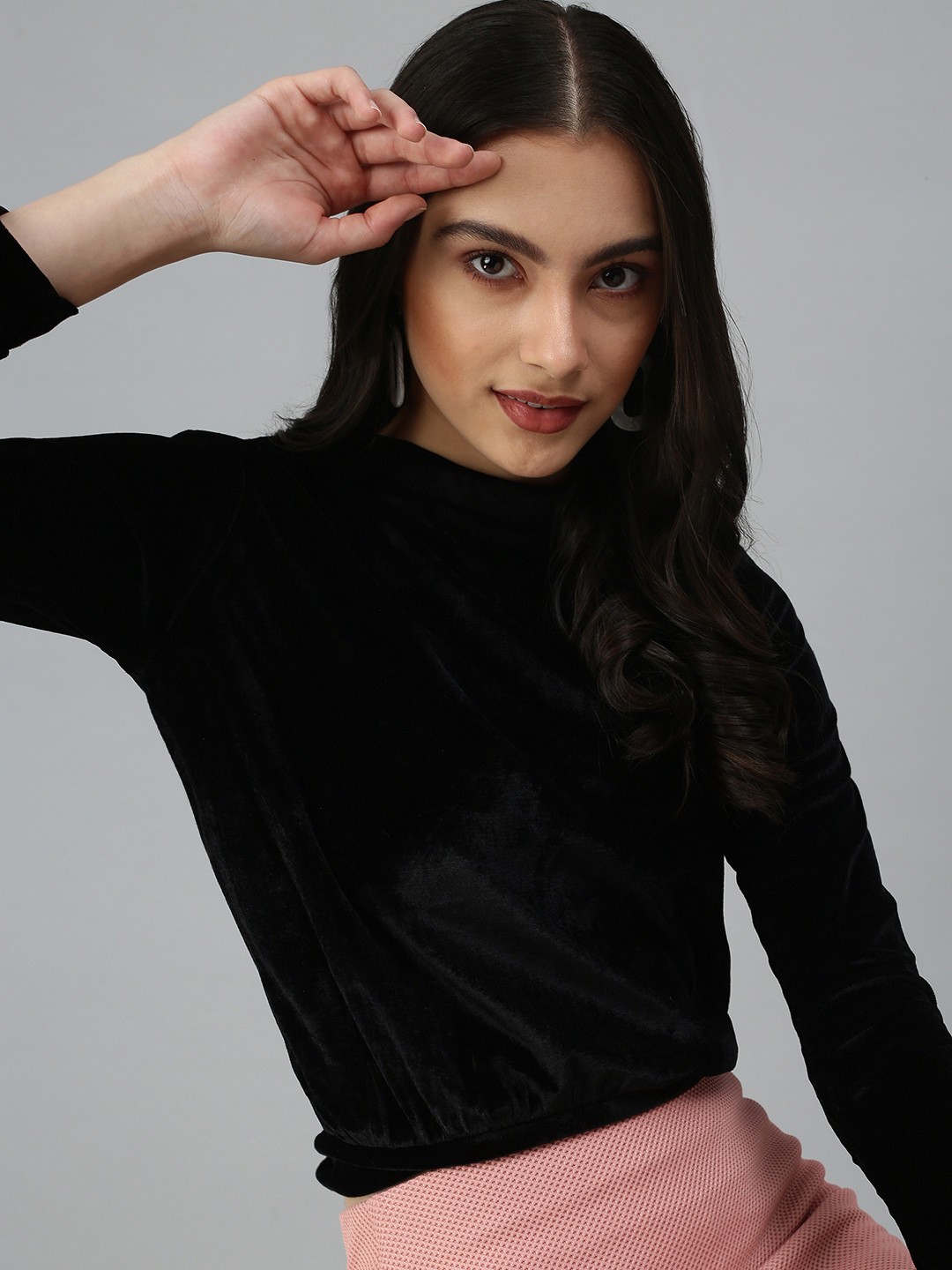 

SHOWOFF Black Velvet Top