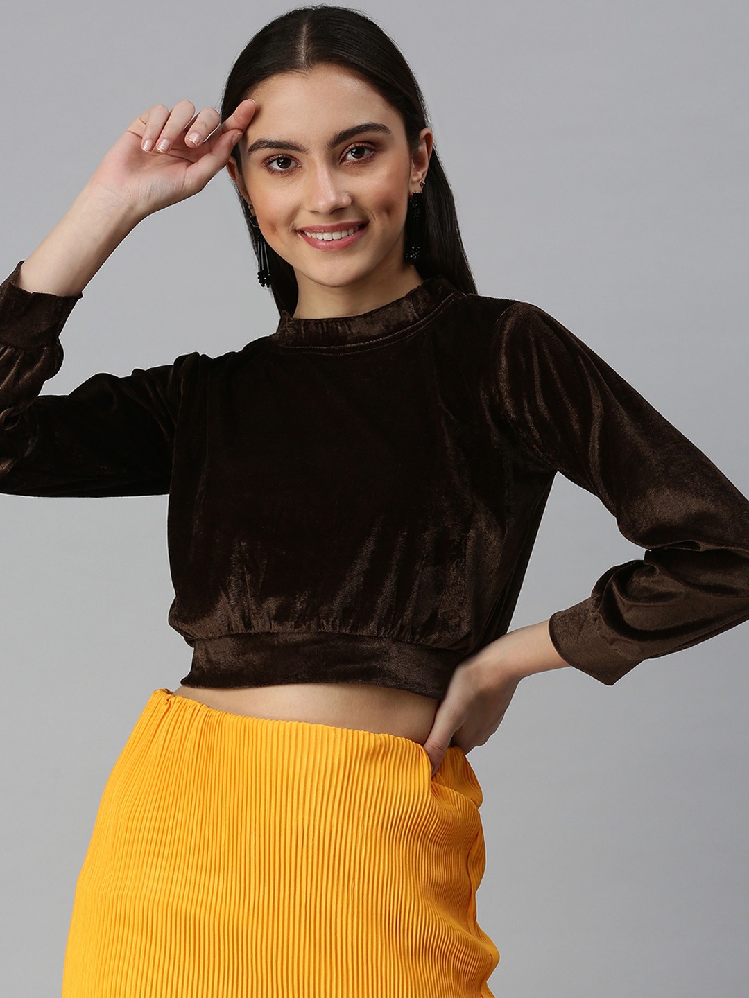

SHOWOFF Brown Velvet Crop Top