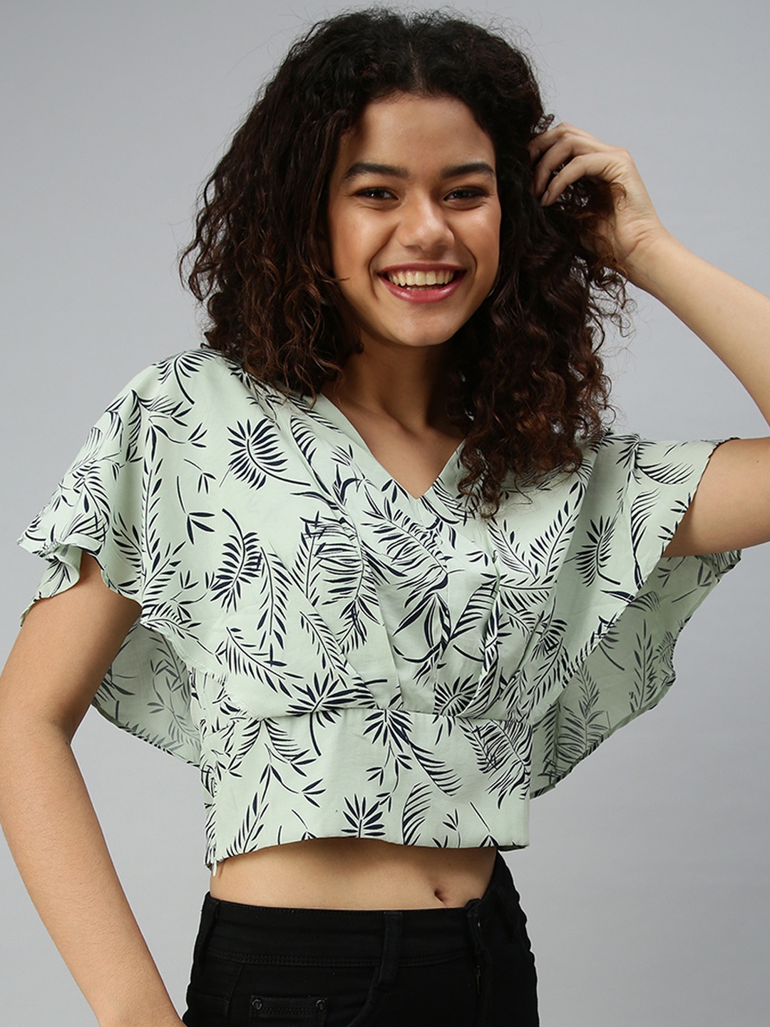 

SHOWOFF Women Green Printed Crepe Wrap Crop Top