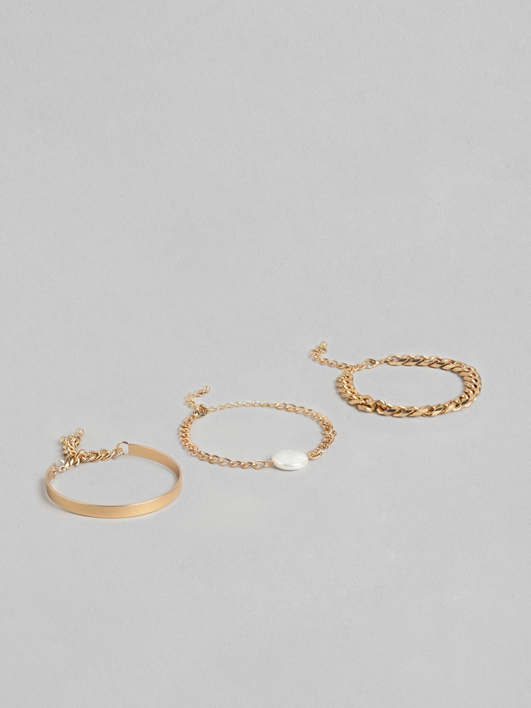 

20Dresses Women 3 Gold-Toned & White Multistrand Bracelet
