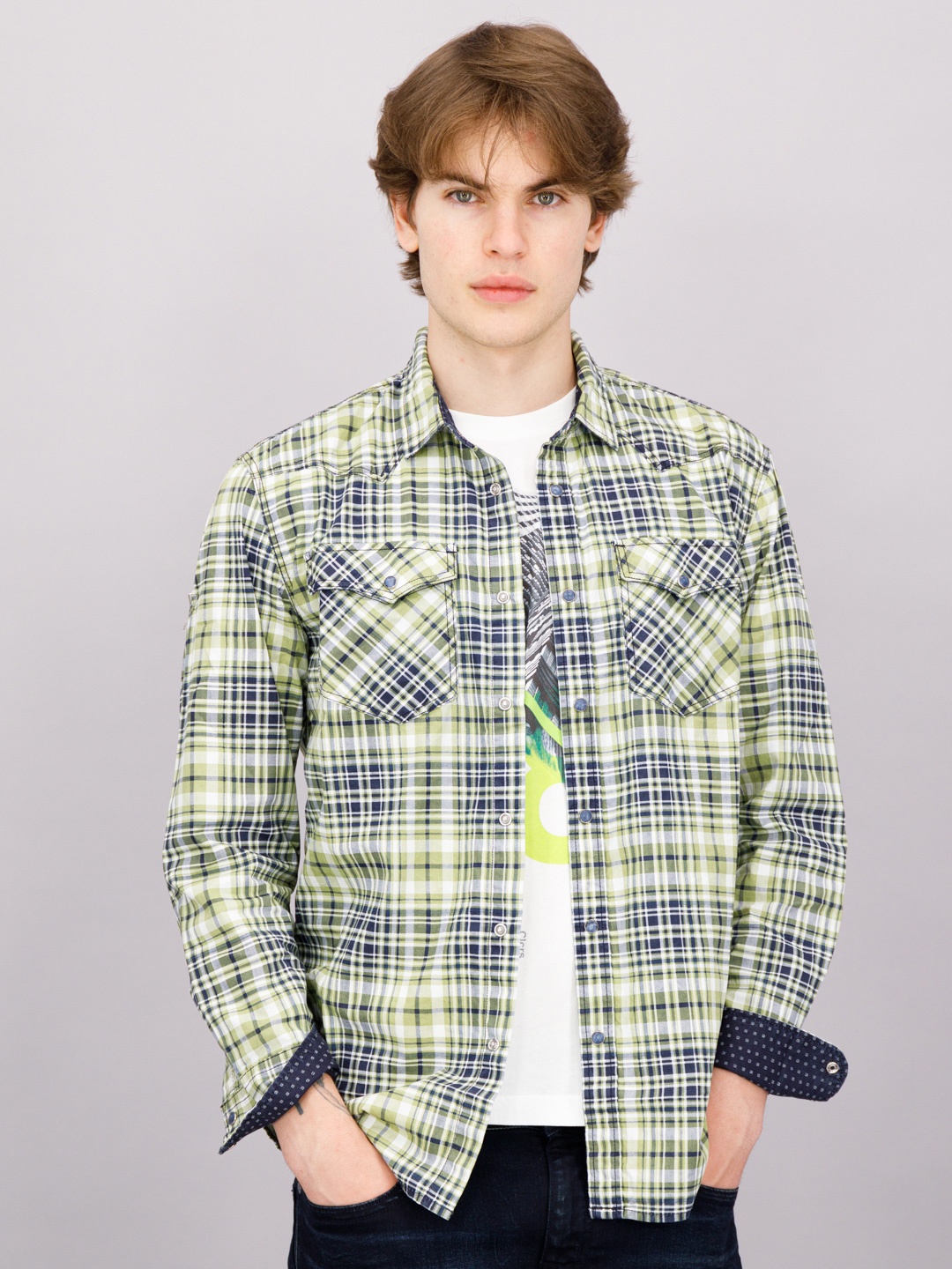 

FREESOUL Men Green Tartan Checks Checked Cotton Casual Shirt