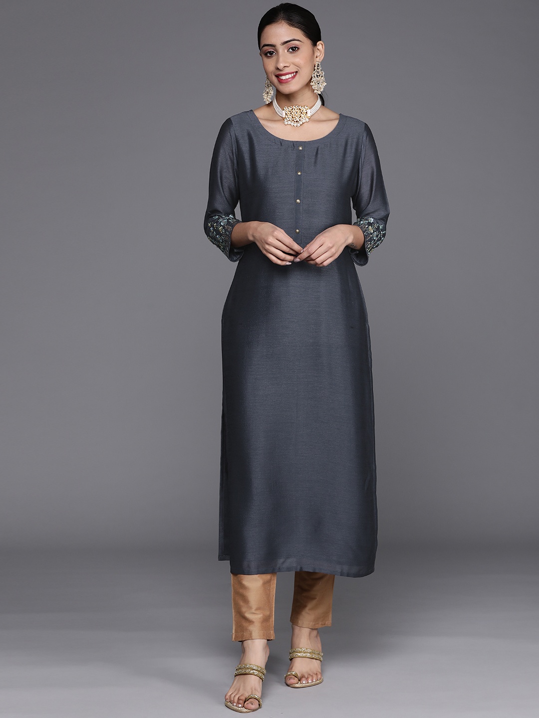 

Libas Women Charcoal Grey Solid Kurta