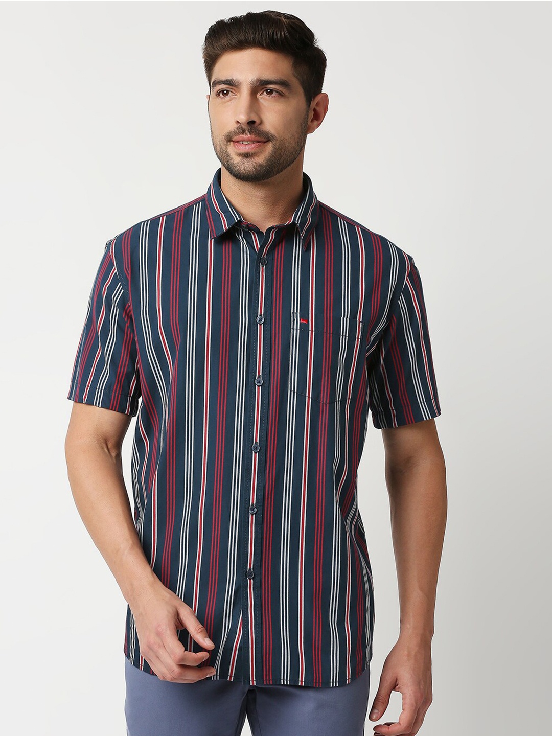 

Basics Men Navy Blue Slim Fit Striped Cotton Casual Shirt