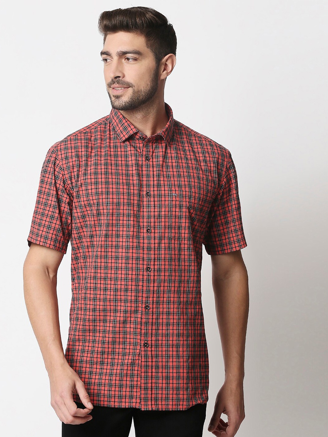 

Basics Men Red & Black Slim Fit Checked Cotton Casual Shirt