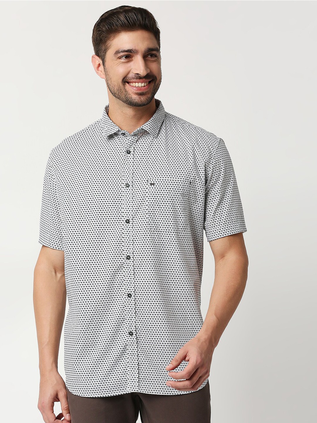 

Basics Men Grey & Black Slim Fit Printed Casual Shirt