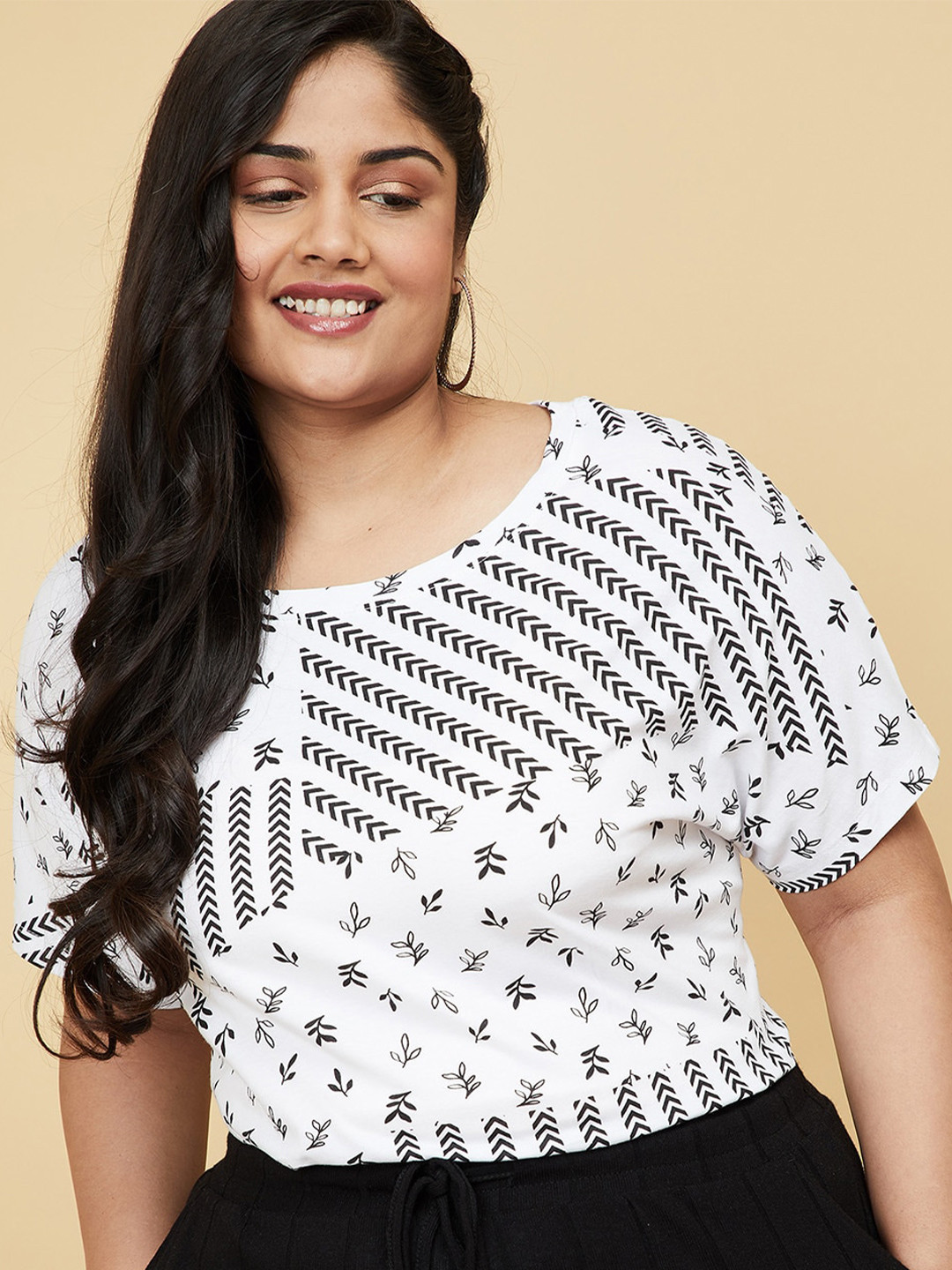 

max Plus Size Women White Graphic Printed Cotton Top