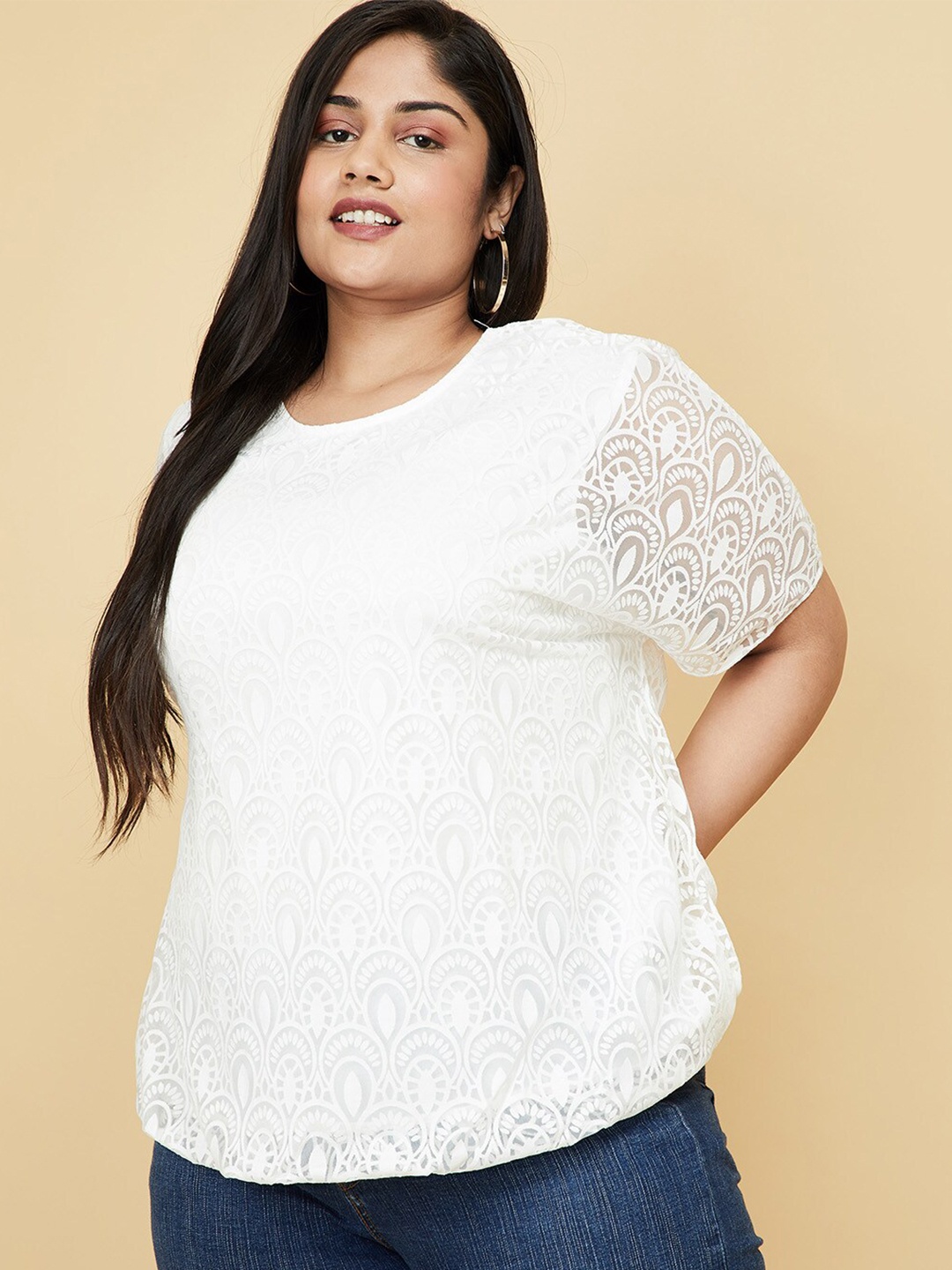 

max Plus Size White Ethnic Motifs Print Top