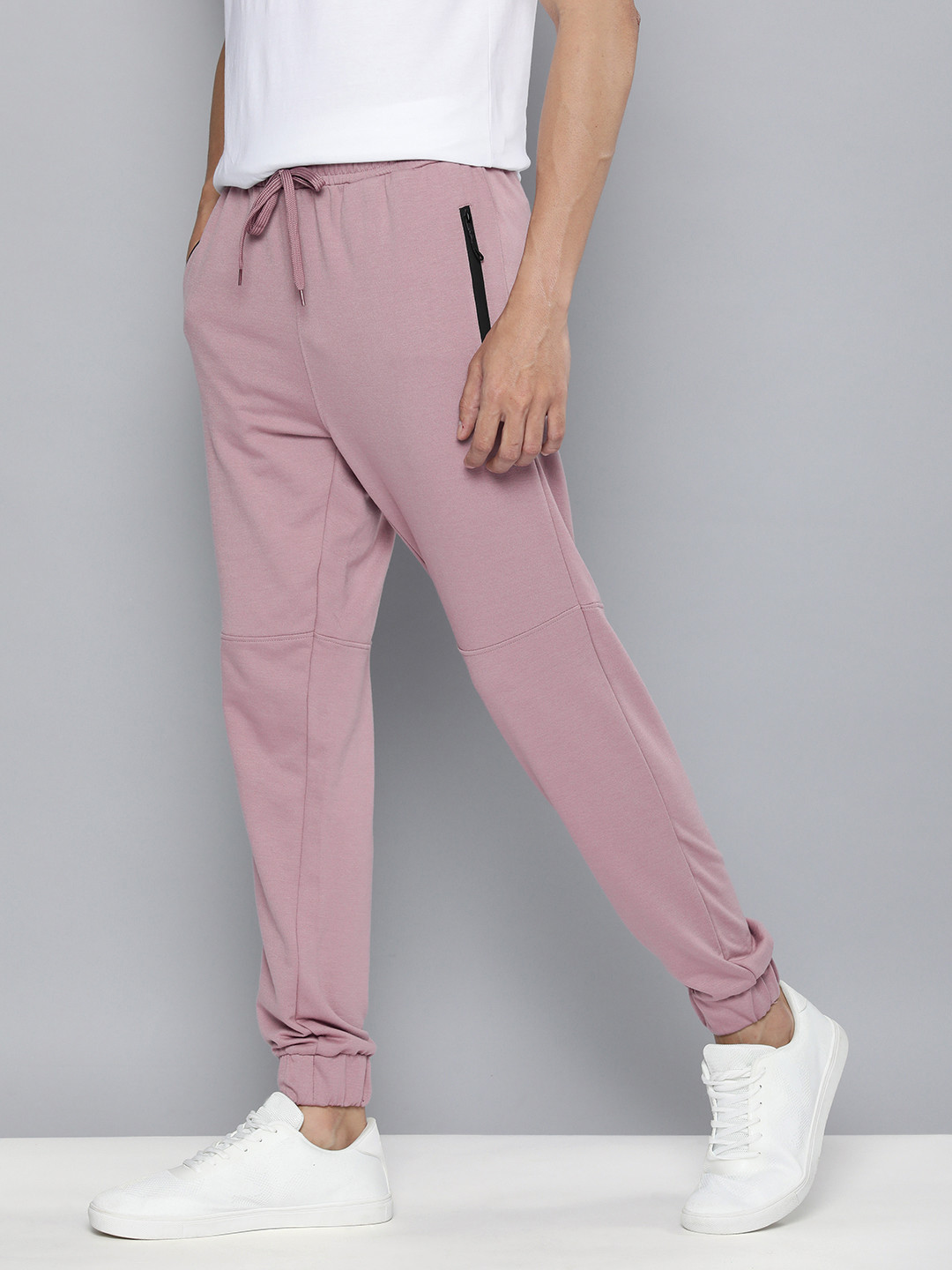 

Mast & Harbour Men Mauve Solid Joggers