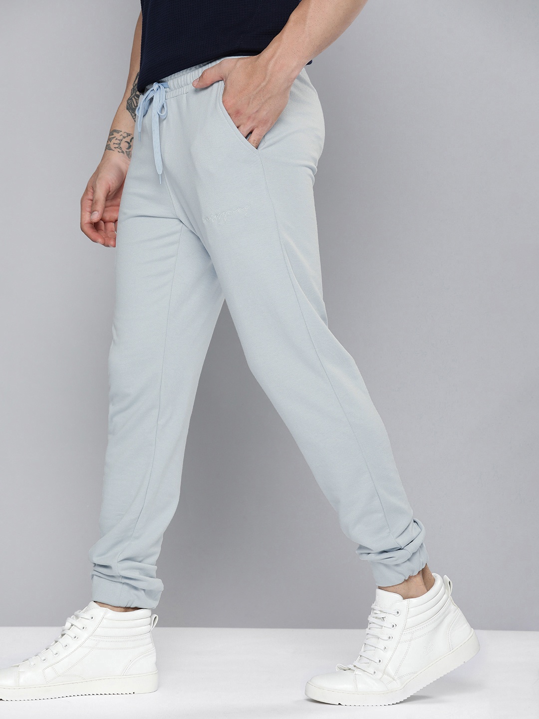 

Mast & Harbour Men Blue Solid Regular Fit Joggers