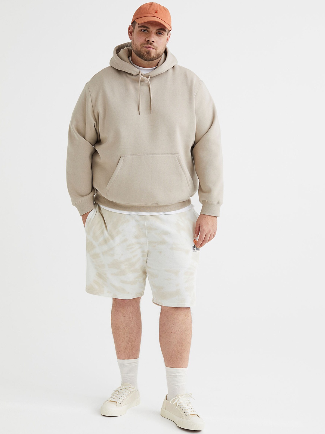 

H&M Men Beige Loose Fit Sweatshorts