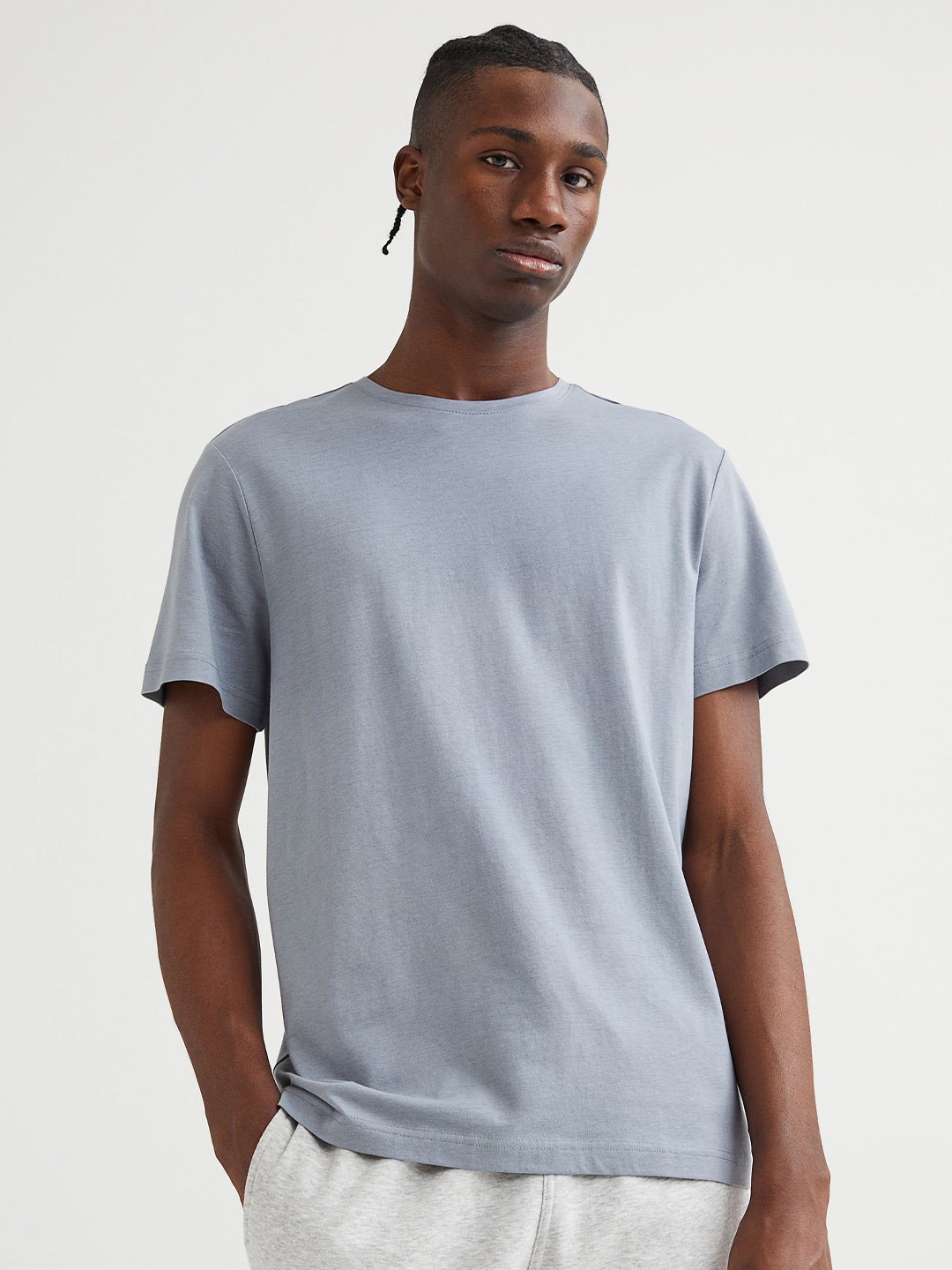 

H&M Men Grey Solid Regular Fit T-shirt
