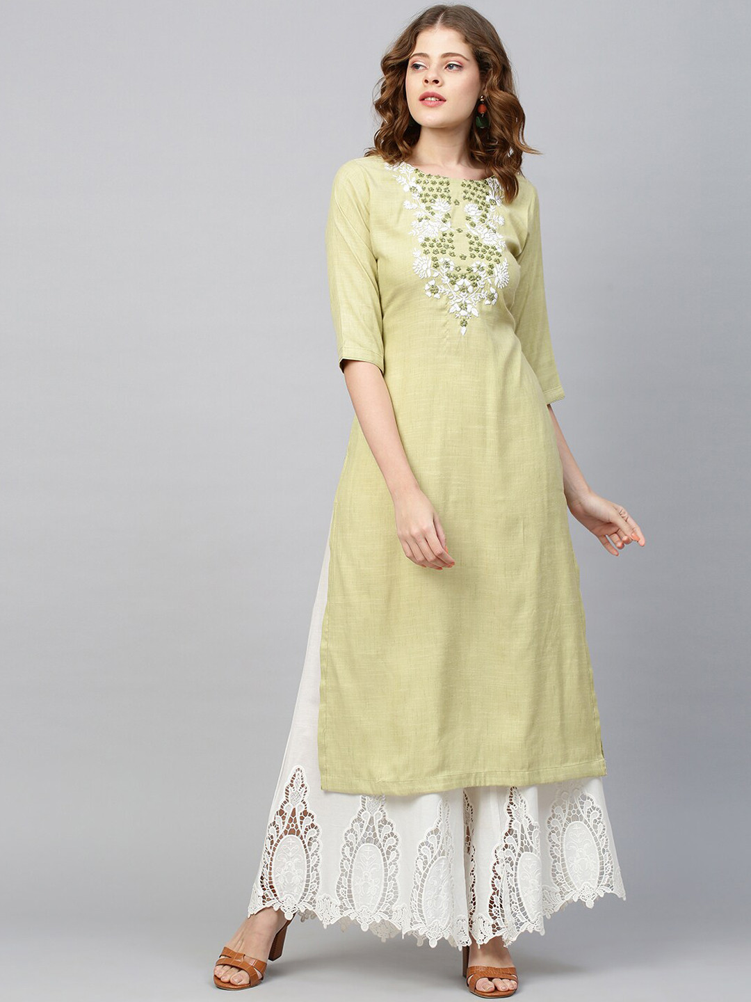 

FASHOR Women Green Embroidered Thread Work Straight Kurta