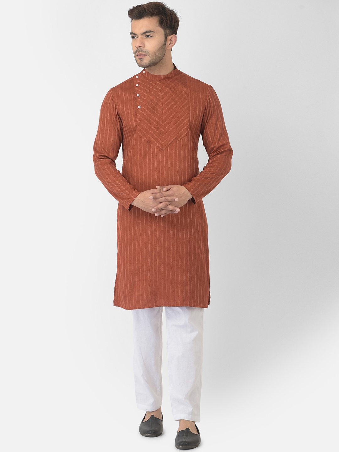 

DEYANN Men Red Striped Kurta with Pyjamas