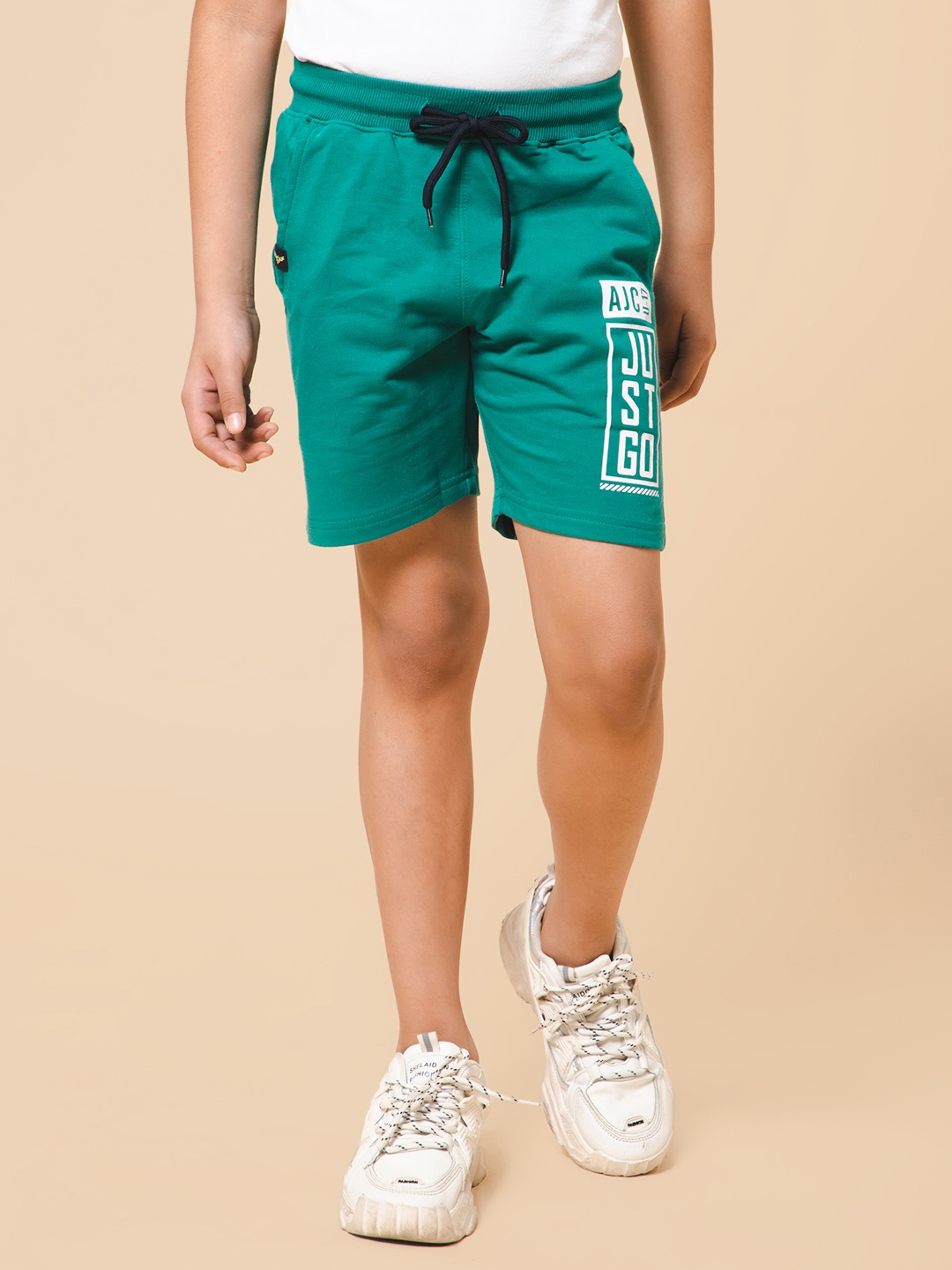 

Alan Jones Boys Green Typography Printed Outdoor Shorts