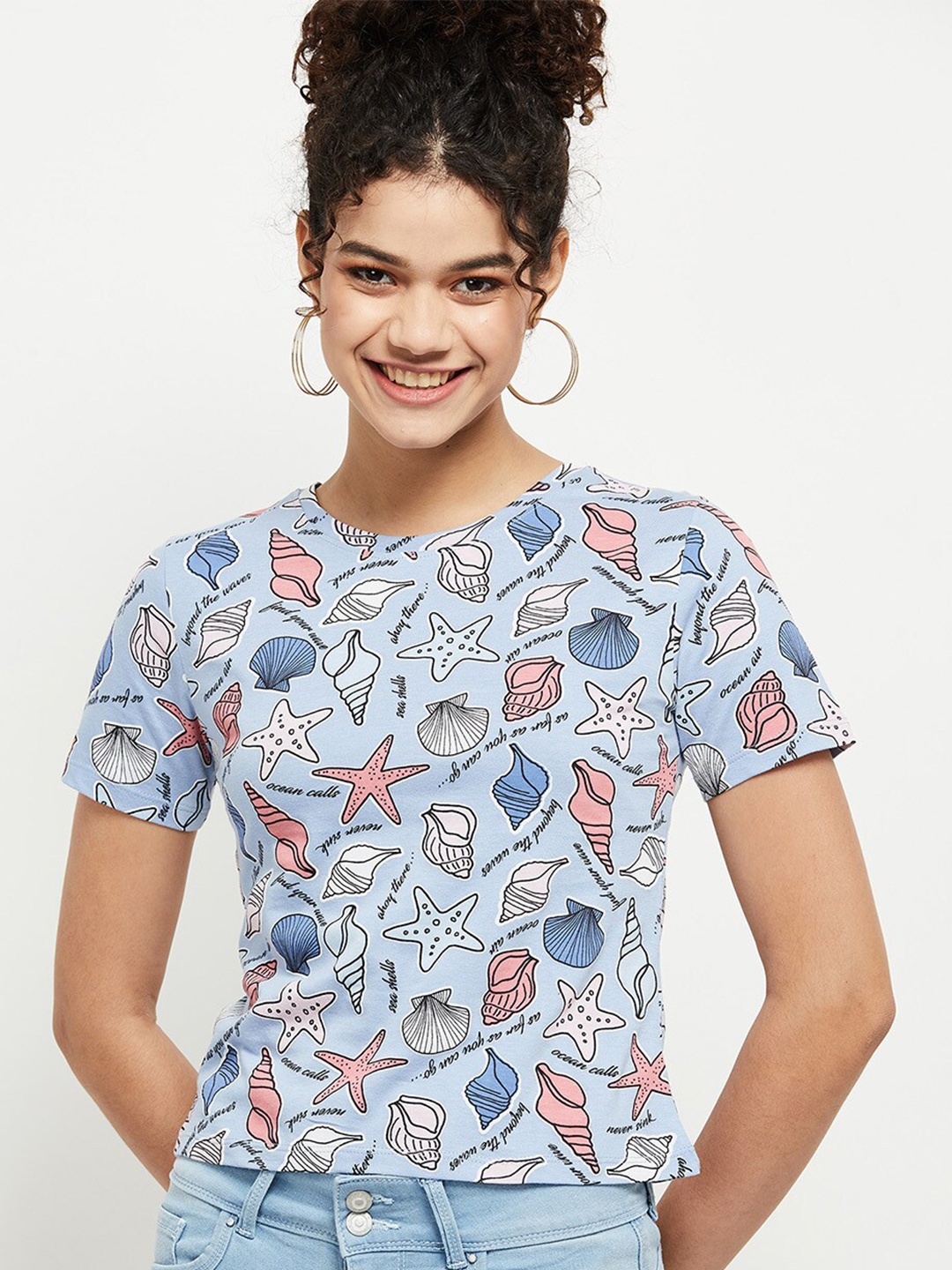 

max Women Blue & White Printed T-shirt