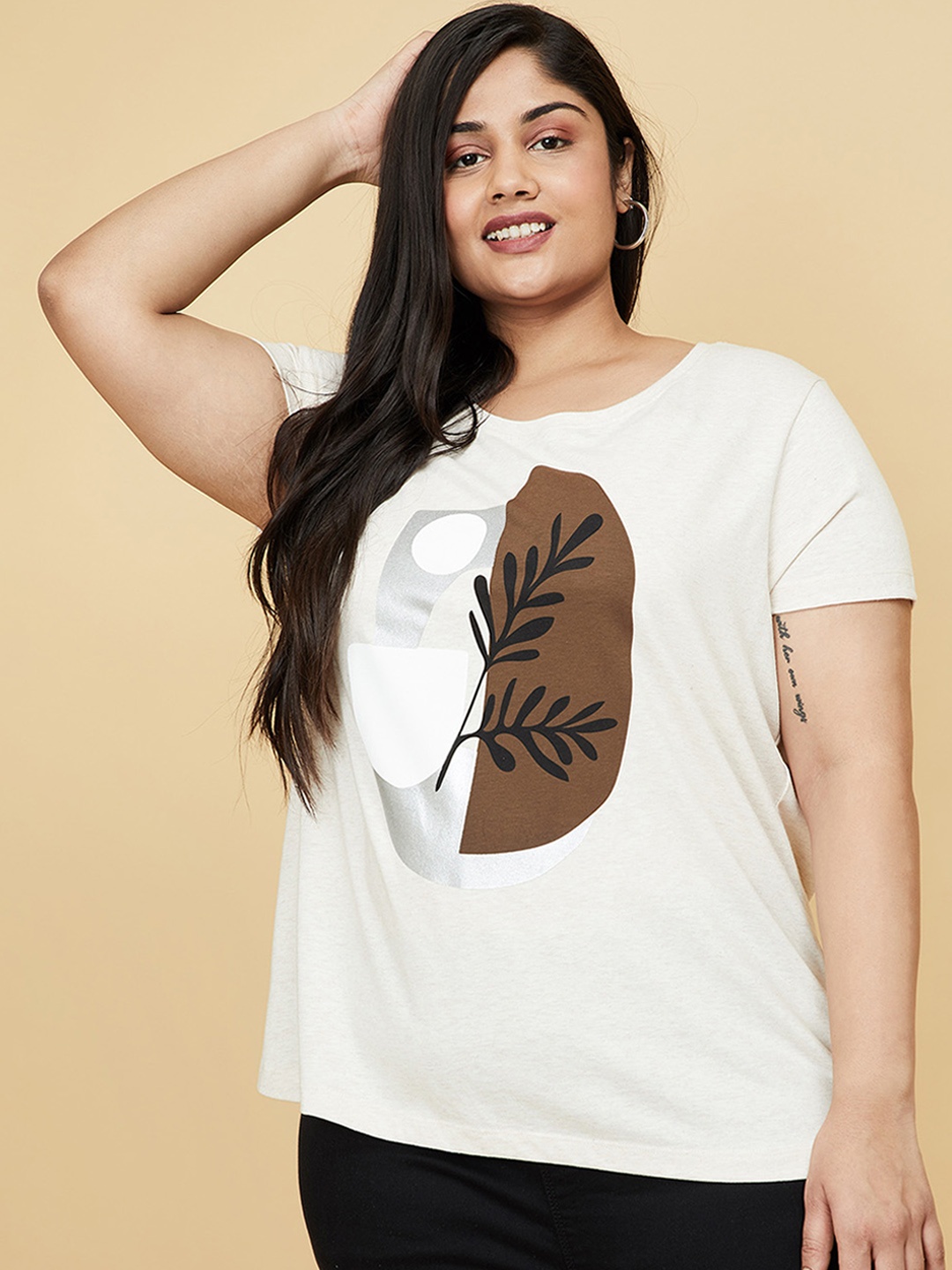 

max Women Plus Size Beige Printed T-shirt