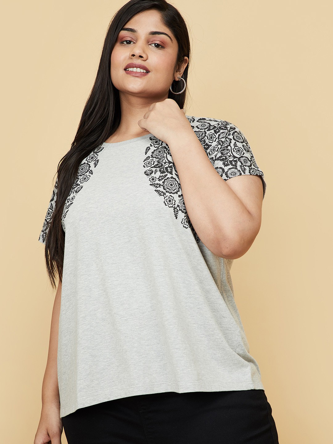 

max Women Plus Size Grey Floral Printed Extended Sleeves T-shirt