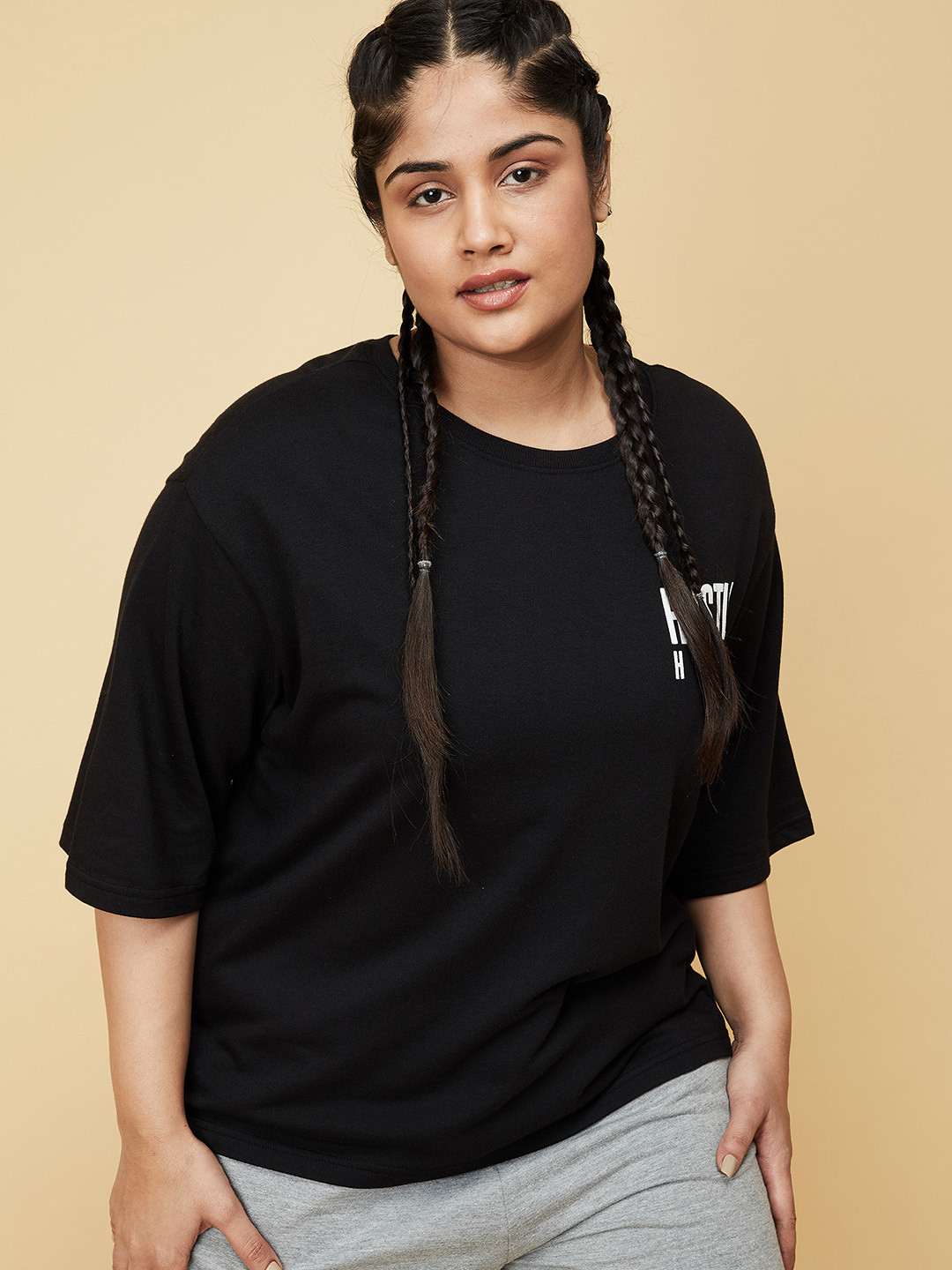 

max Plus Size Women Black T-shirt