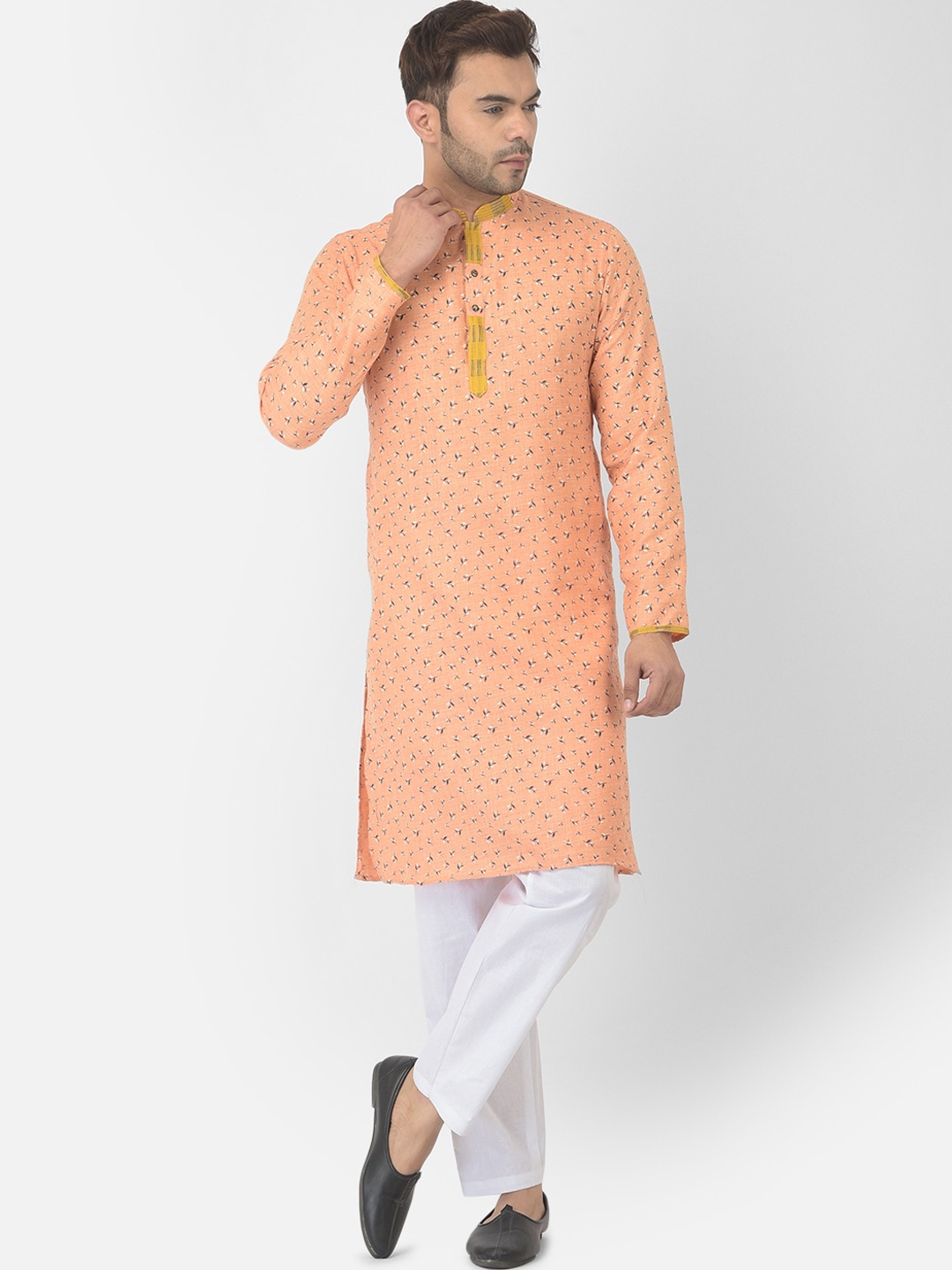 

DEYANN Men Orange Ethnic Motifs Printed Kurta with Trousers