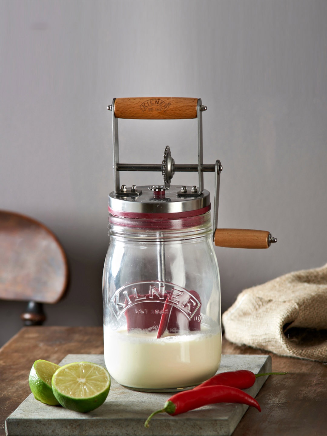 

KILNER Transparent Glass Butter Churner