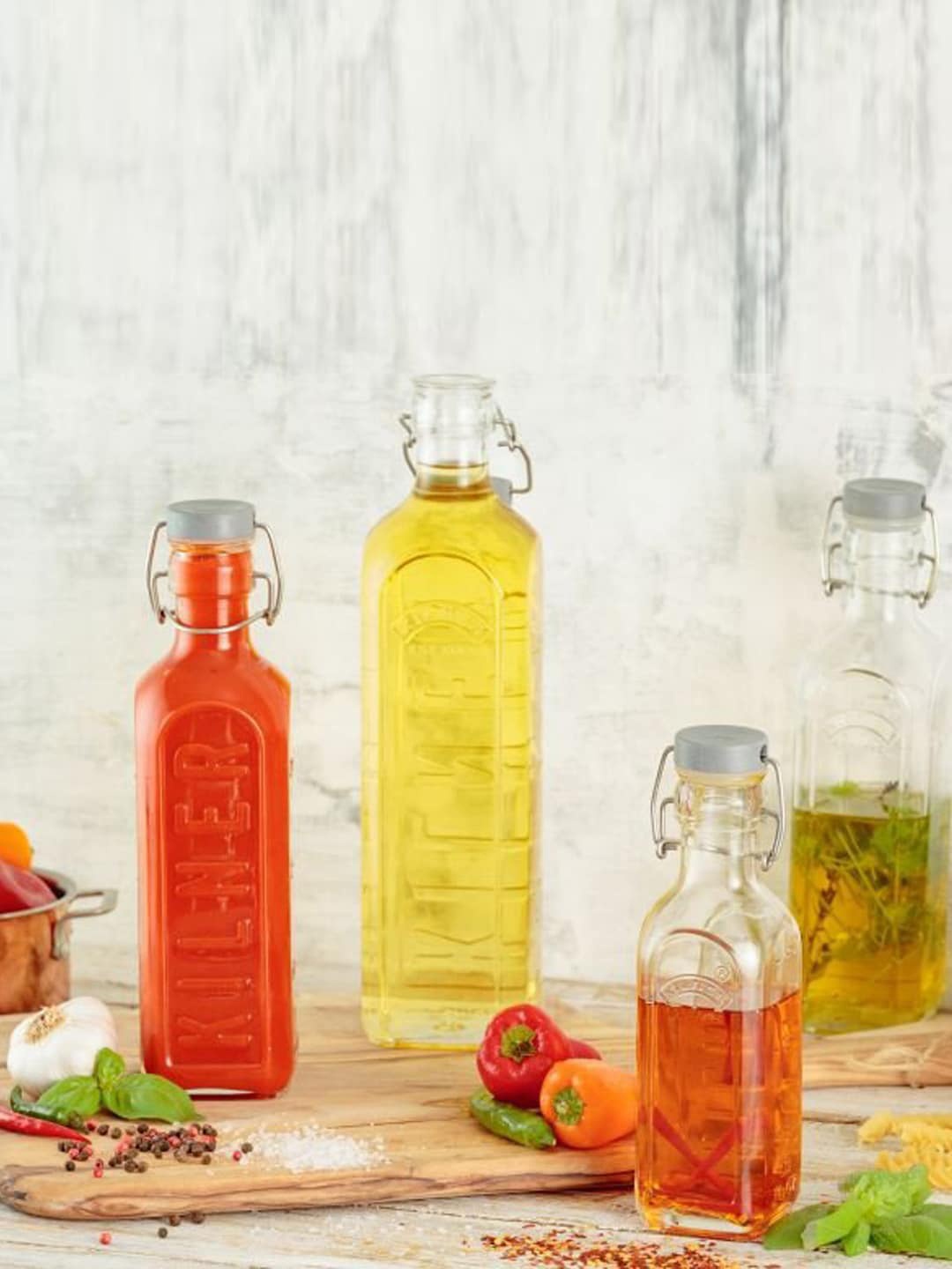 

KILNER Transparent New Clip Top Bottle 0.3 Litre