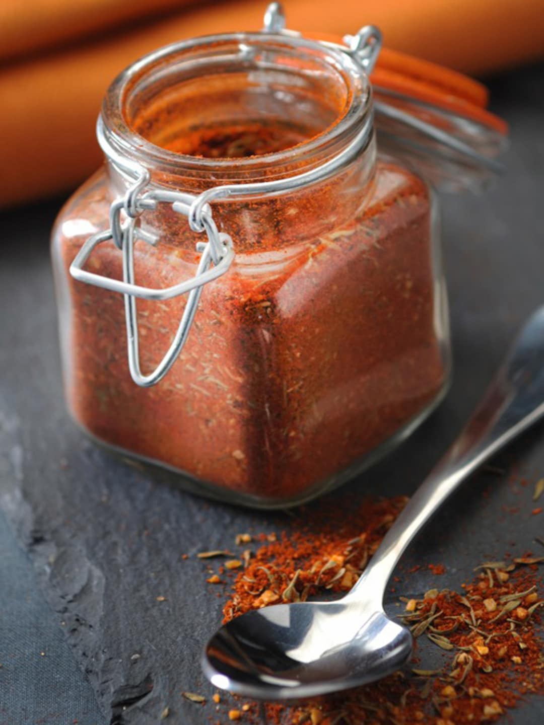 

KILNER Transparent Clip Top Square Spice Jar, Kitchen Storage