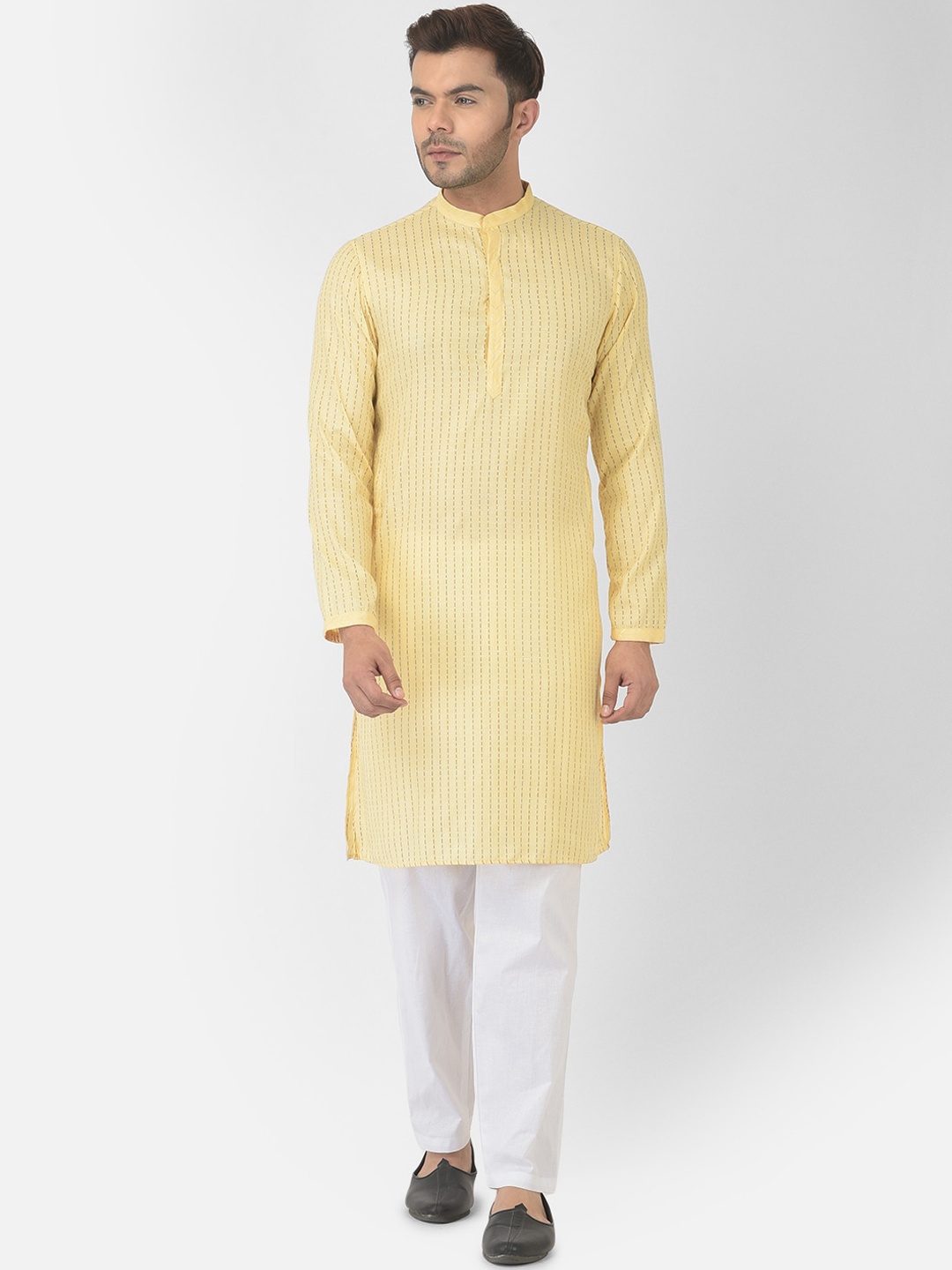 

DEYANN Men Yellow Striped Kurta with Pyjamas