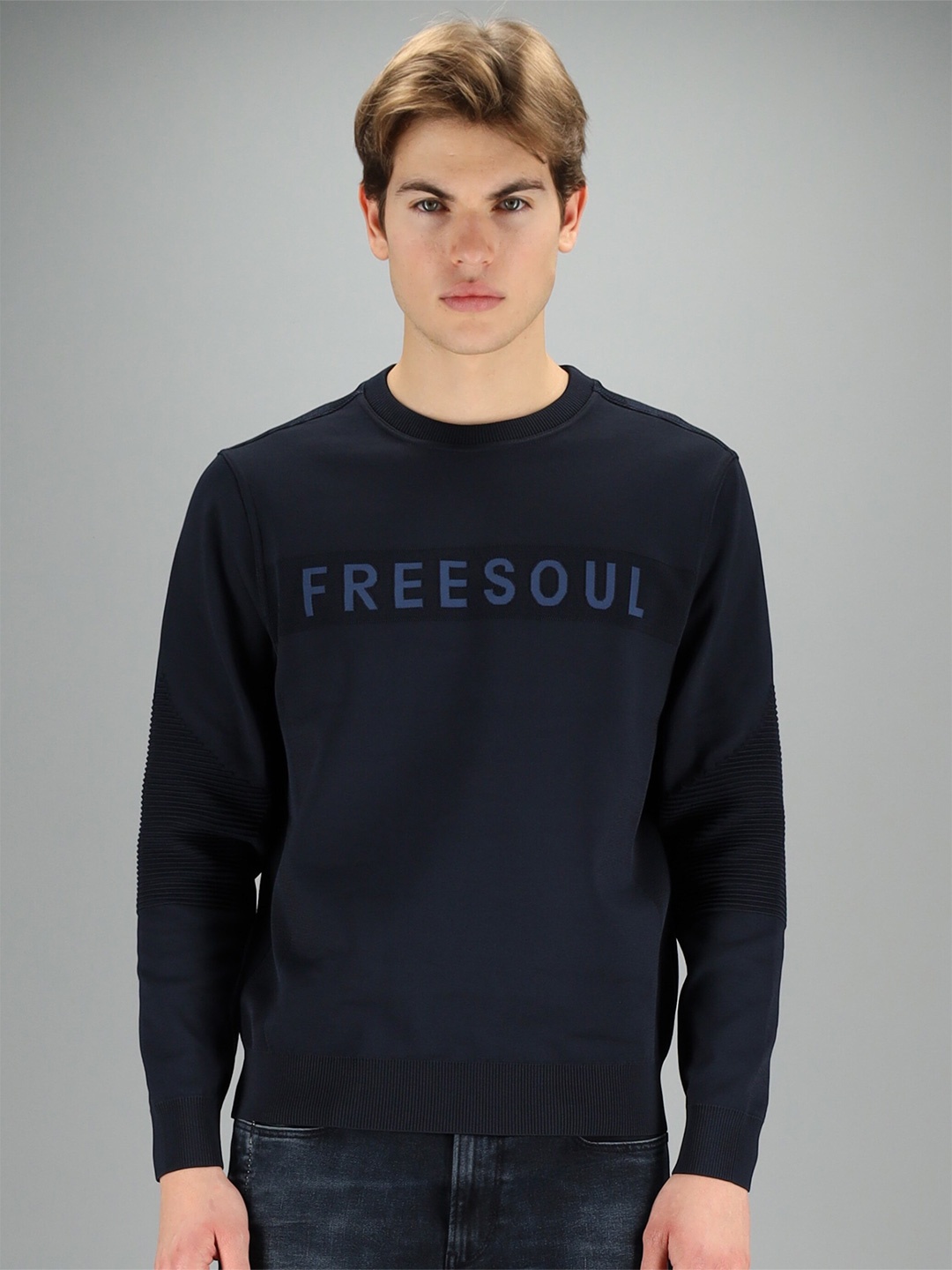

FREESOUL Men Navy Blue Typography Printed Pullover Sweatshirt