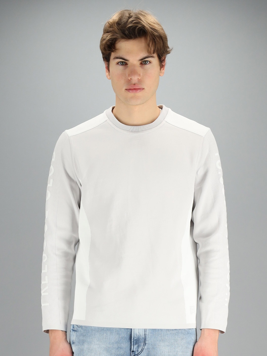 

FREESOUL Men Grey Sweatshirt