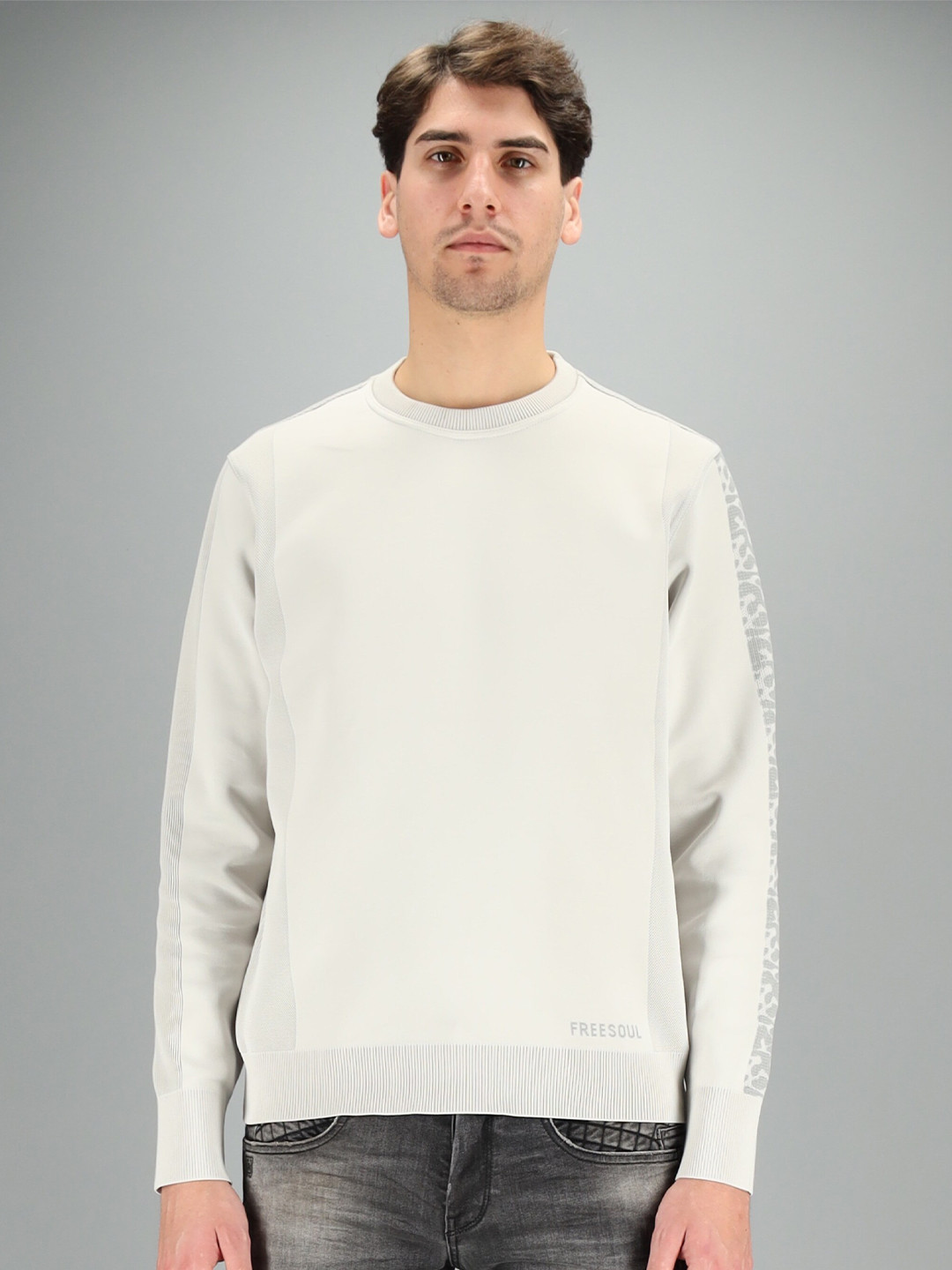 

FREESOUL Men Grey Sweatshirt