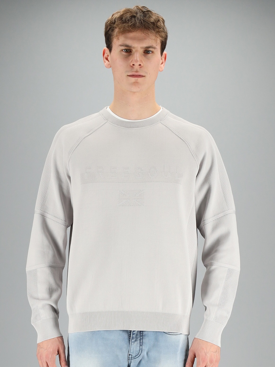

FREESOUL Men Grey Solid Sweatshirt