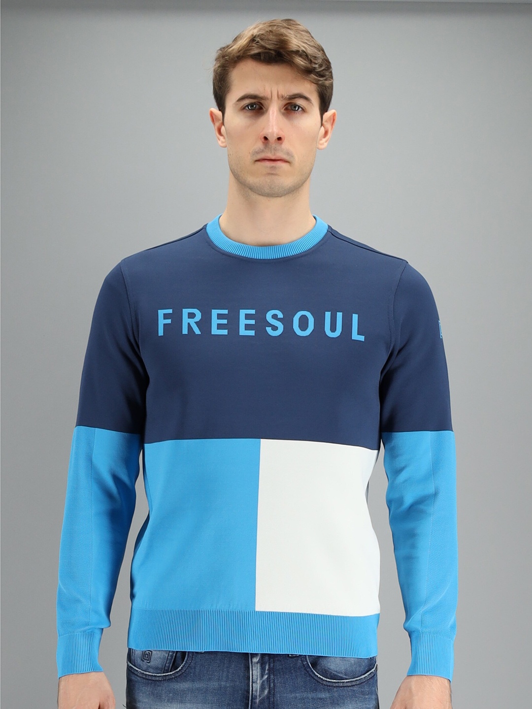 

FREESOUL Men Blue & White Colourblocked Sweatshirt