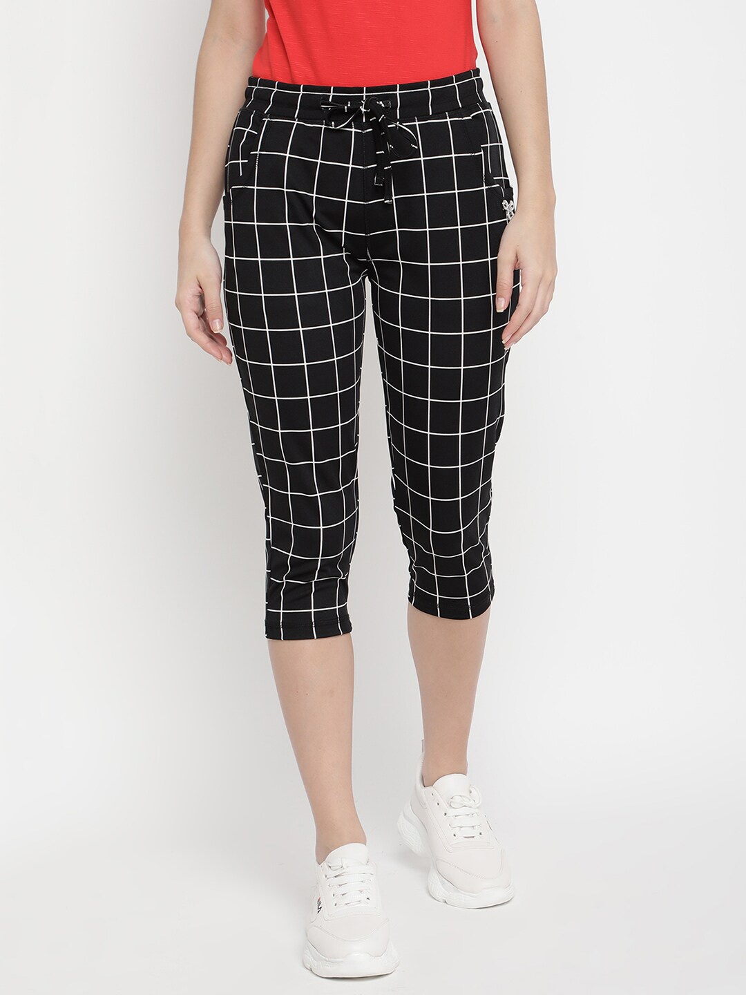 

V2 Value & Variety Women Black & White Checked Capris