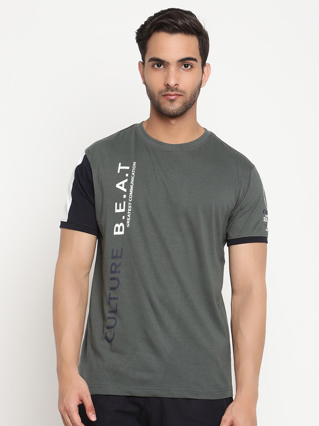 

Cantabil Men Green Typography Printed Cotton T-shirt