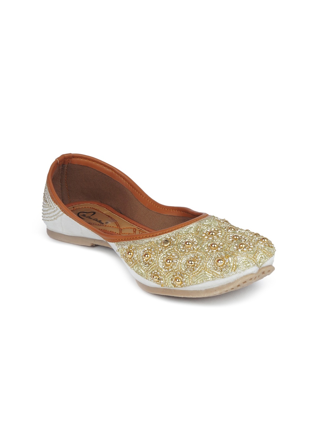 

The Desi Dulhan Women White Embellished Leather Ethnic Mojaris