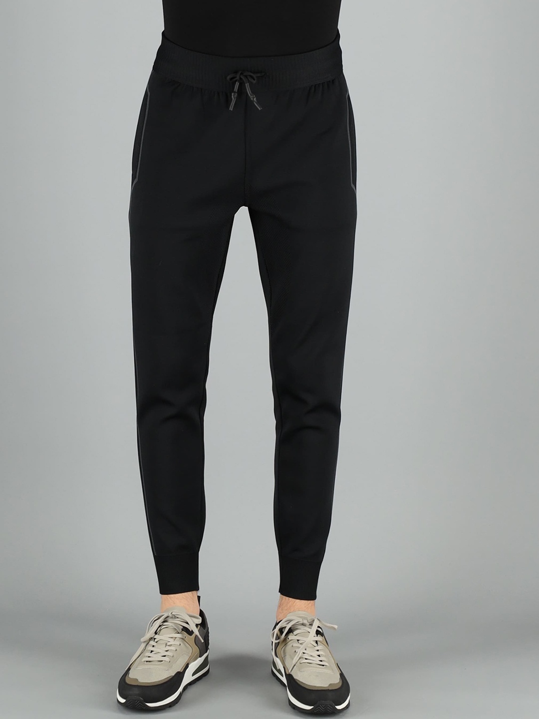 

FREESOUL Men Black Solid Joggers