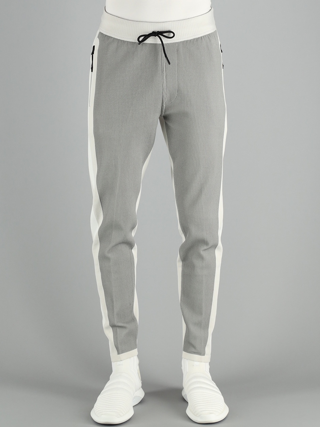

FREESOUL Men Off White Solid Track Pants