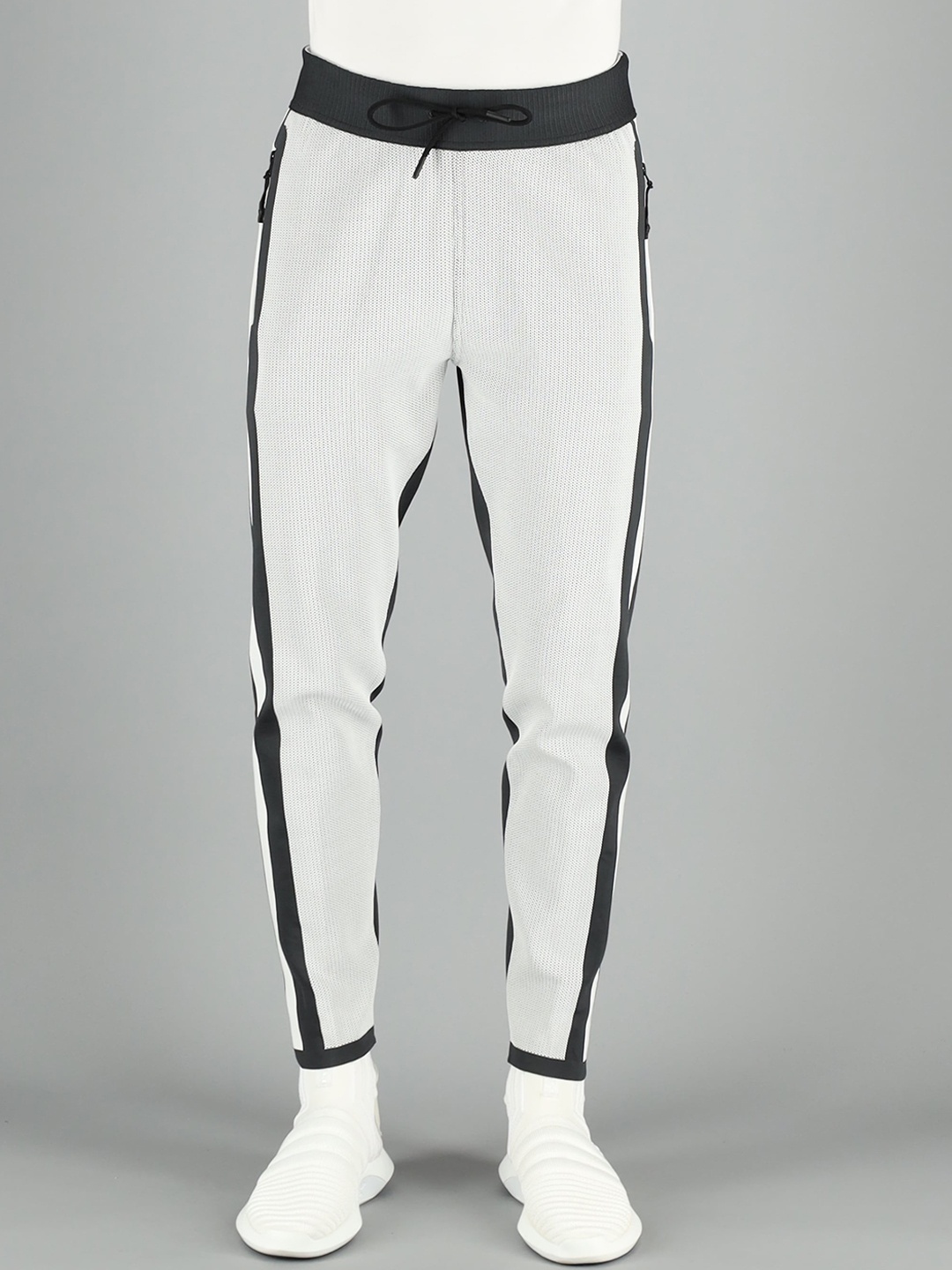 

FREESOUL Men White And Black Self Design Track Pants