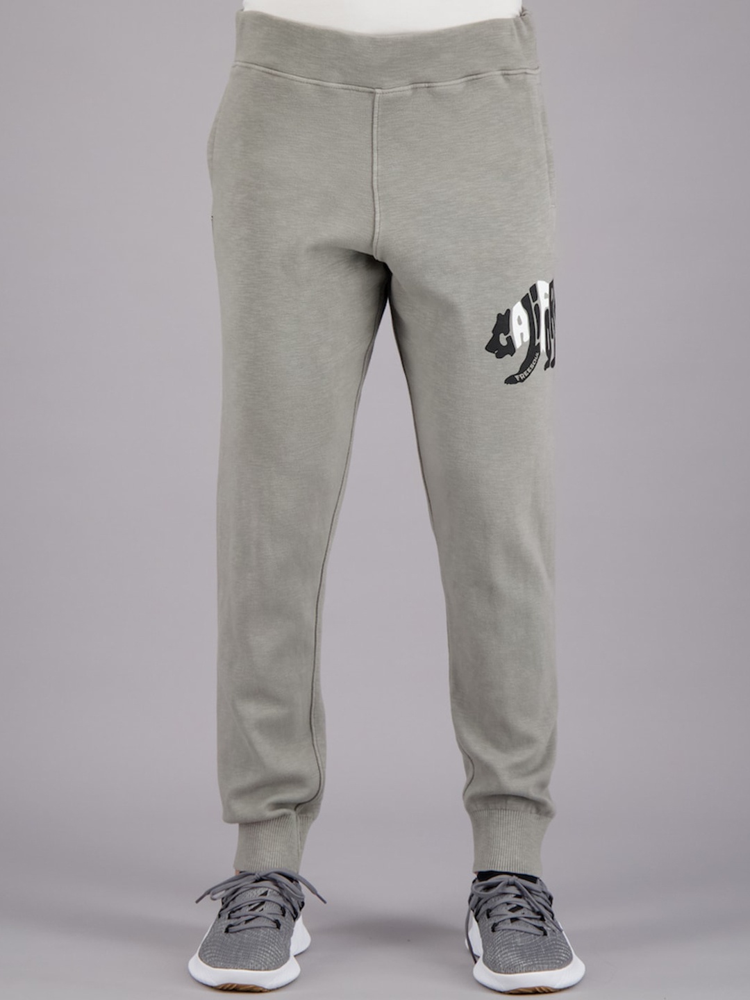 

FREESOUL Men Grey Solid Jogger