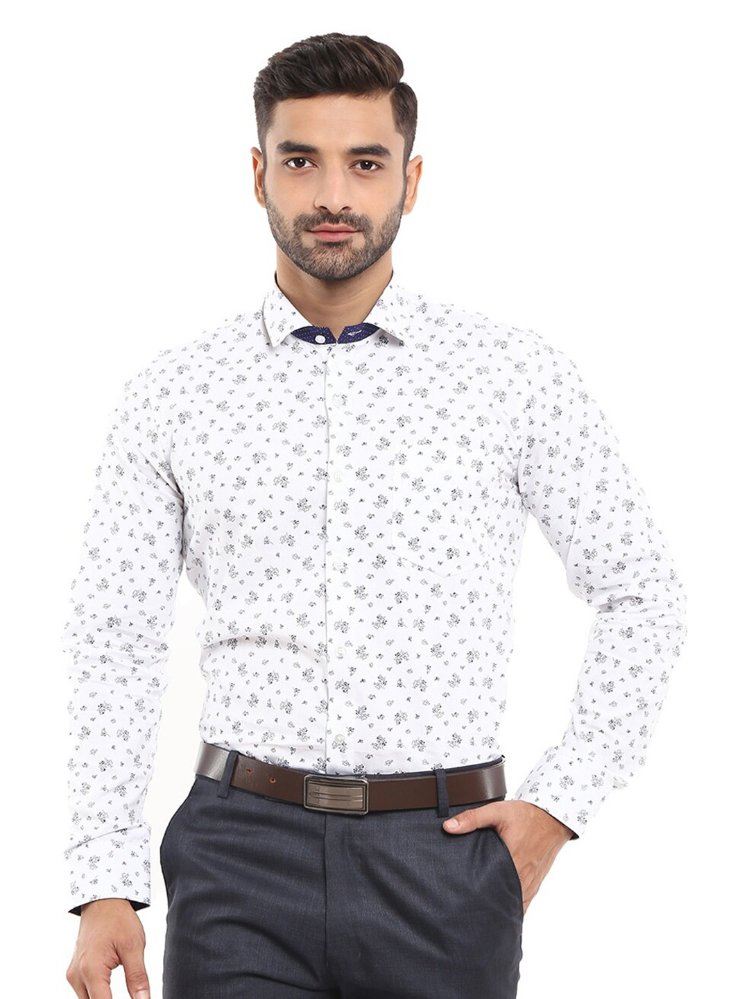

V-Mart Men White Classic Floral Printed Formal Shirt