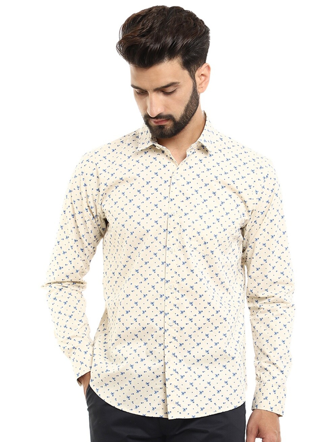 

V-Mart Men Beige & Blue Classic Floral Printed Casual Shirt