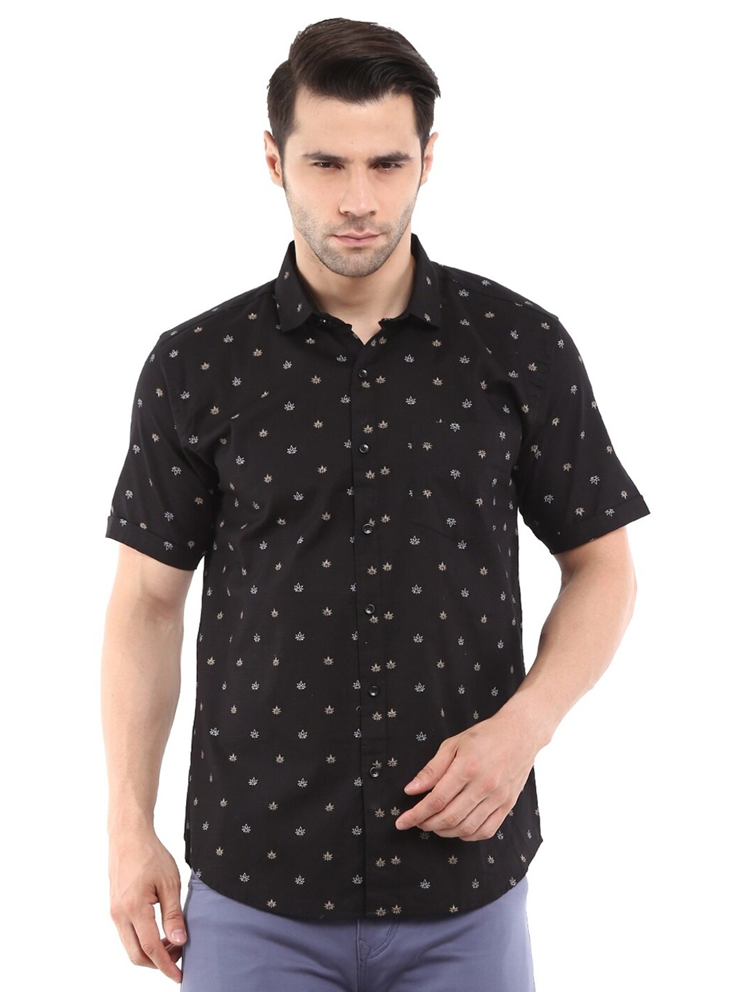 

V-Mart Men Black Classic Printed Casual Shirt