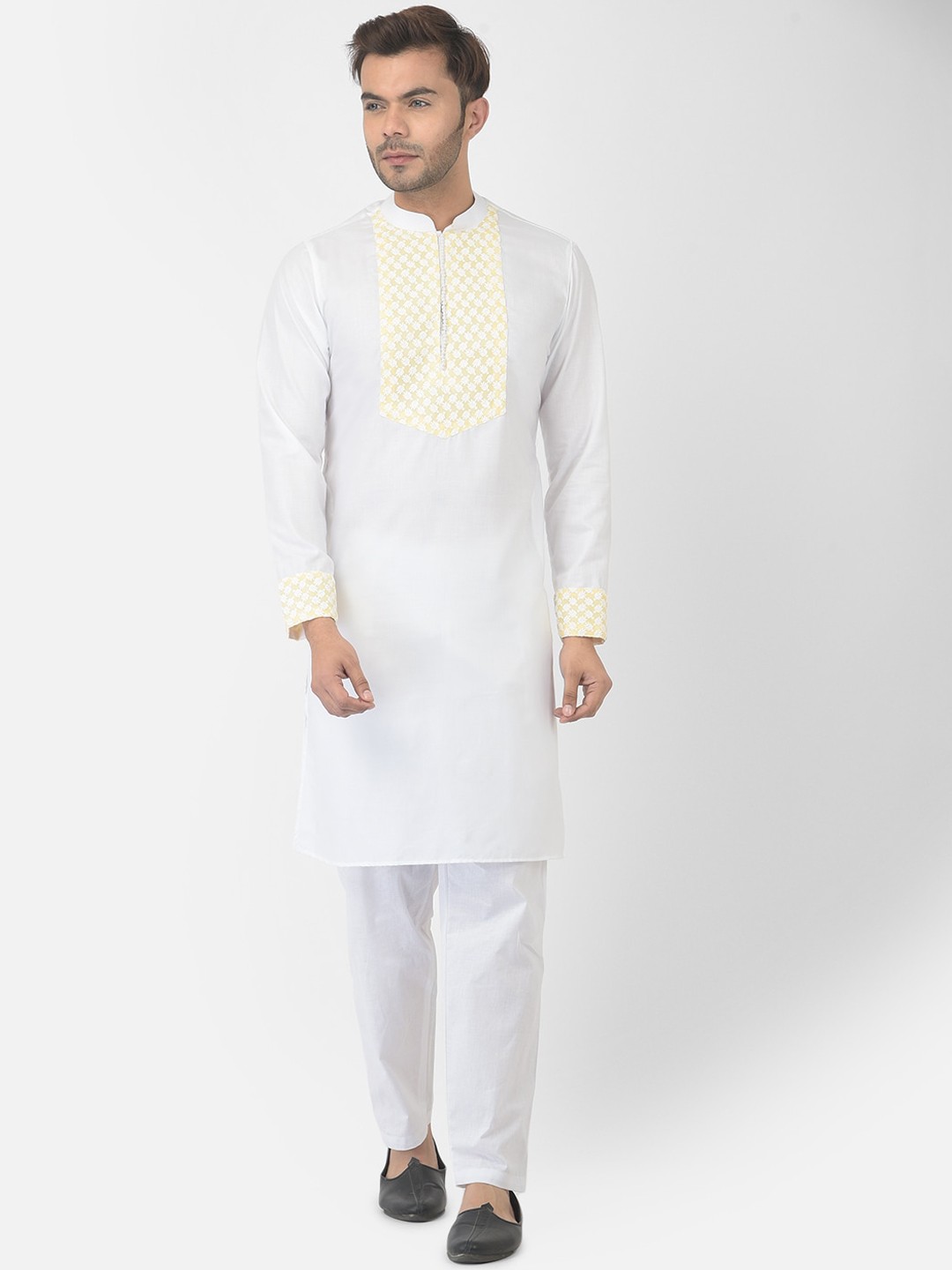 

DEYANN Men White Pure Cotton Kurta with Pyjamas