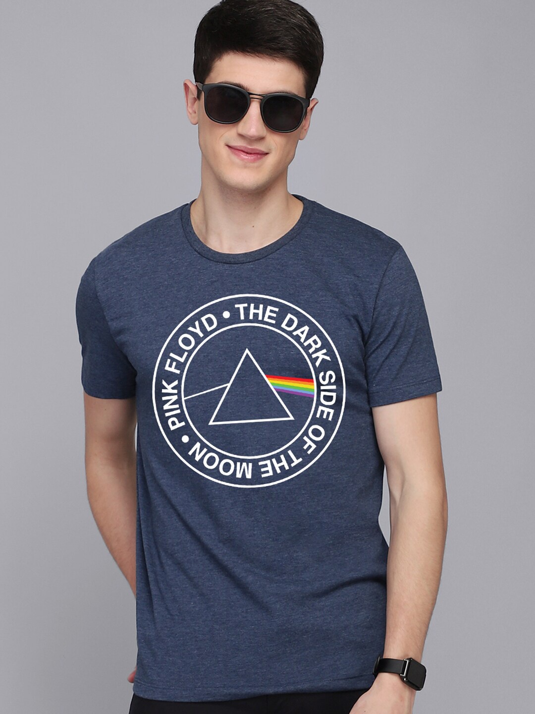 

Free Authority Men Navy Blue & White Pink Floyd Printed T-shirt