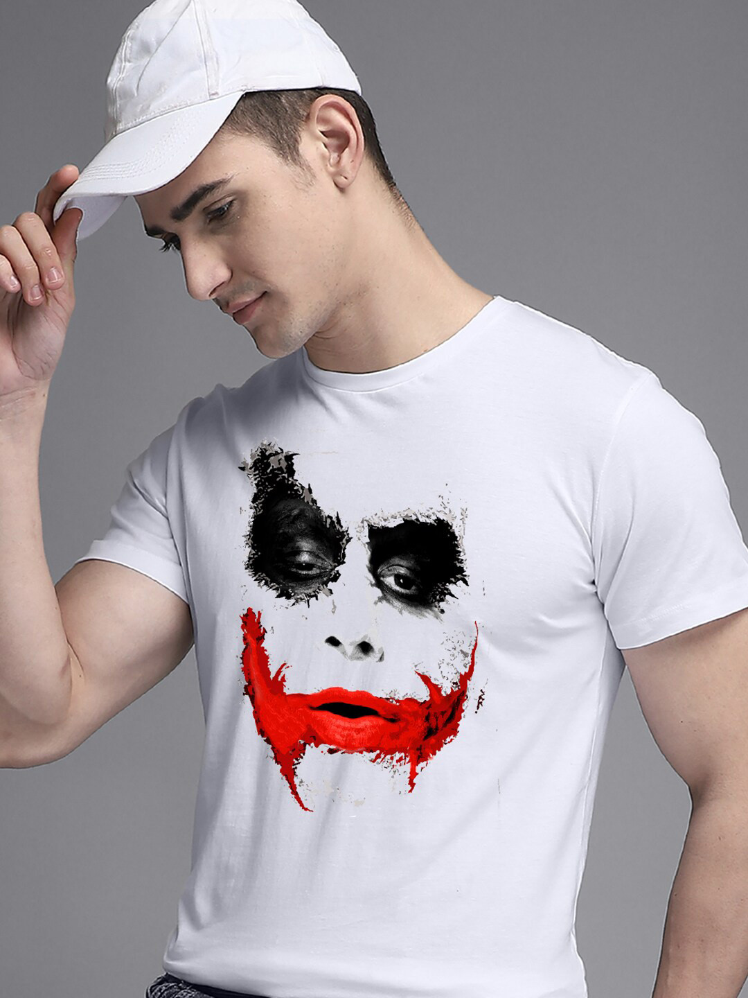 

Free Authority Men White & Red Joker Featured Printed Pure Cotton T-shirt
