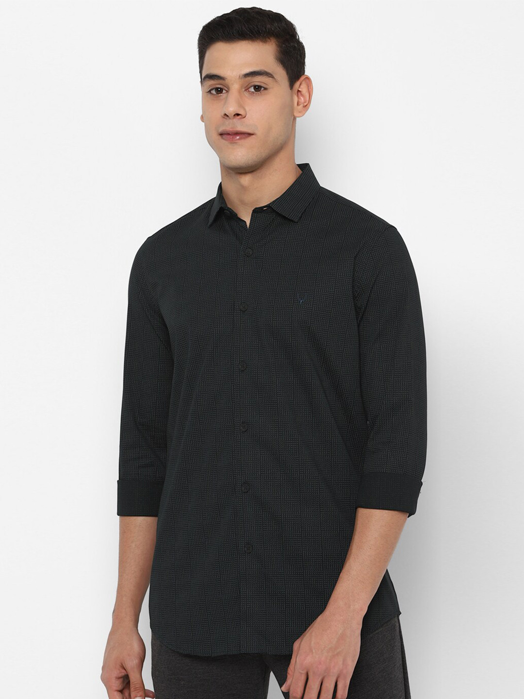 

Allen Solly Men Black Slim Fit Printed Casual Shirt